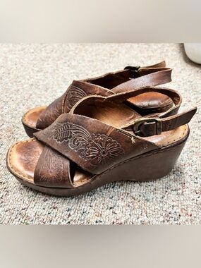 BORN Women's Brown Leather Embroidered Wedge Sandals- Size 8